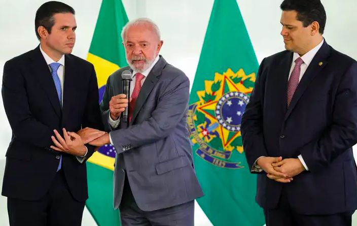 lula, hugo motta e davi alcolumbre